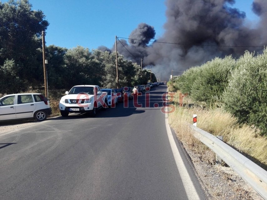 Ηράκλειο: Εργοστάσιο στρωμάτων καταστράφηκε ολοσχερώς από πυρκαγιά [εικόνες] | iefimerida.gr 1