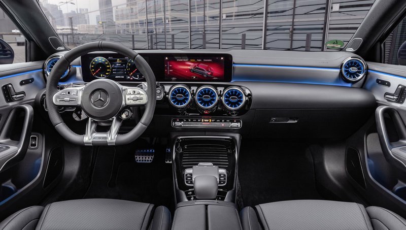 Η Mercedes-AMG A35 sedan με 306 ίππους | iefimerida.gr 1