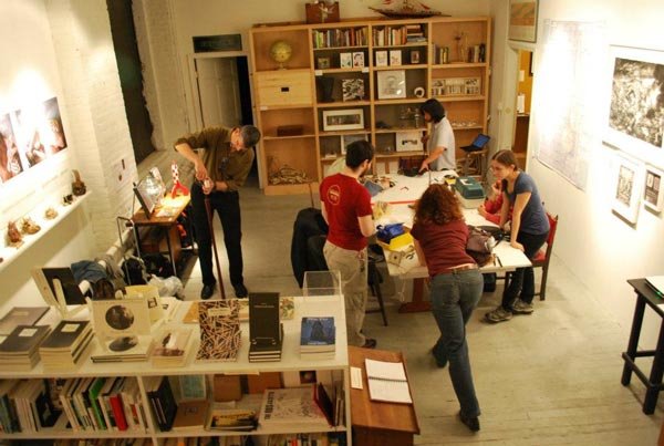 Repair café: Οι καφετέριες επιδιόρθωσης αντικειμένων είναι η νέα μόδα που εξαπλώνεται παντού | iefimerida.gr 4