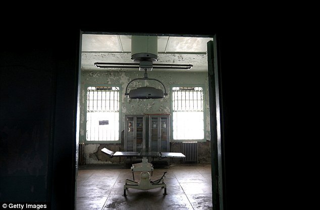 Το γκουρμέ μενού των φυλακών του Αλκατράζ – Ο Αλ Καπόνε απολάμβανε γαστριμαργικές καινοτομίες για την εποχή [εικόνες] | iefimerida.gr 0