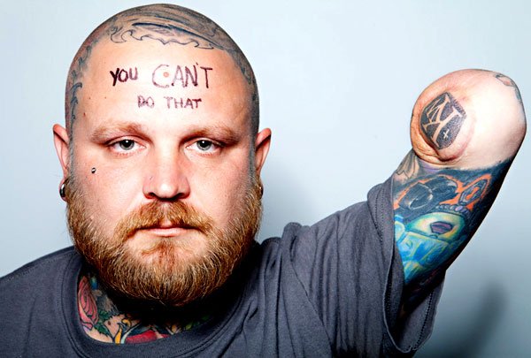 Φωτογραφίζοντας τις ανασφάλειες: Καθημερινοί άνθρωποι βγάζουν τις φοβίες τους στο φακό [εικόνες] | iefimerida.gr 0