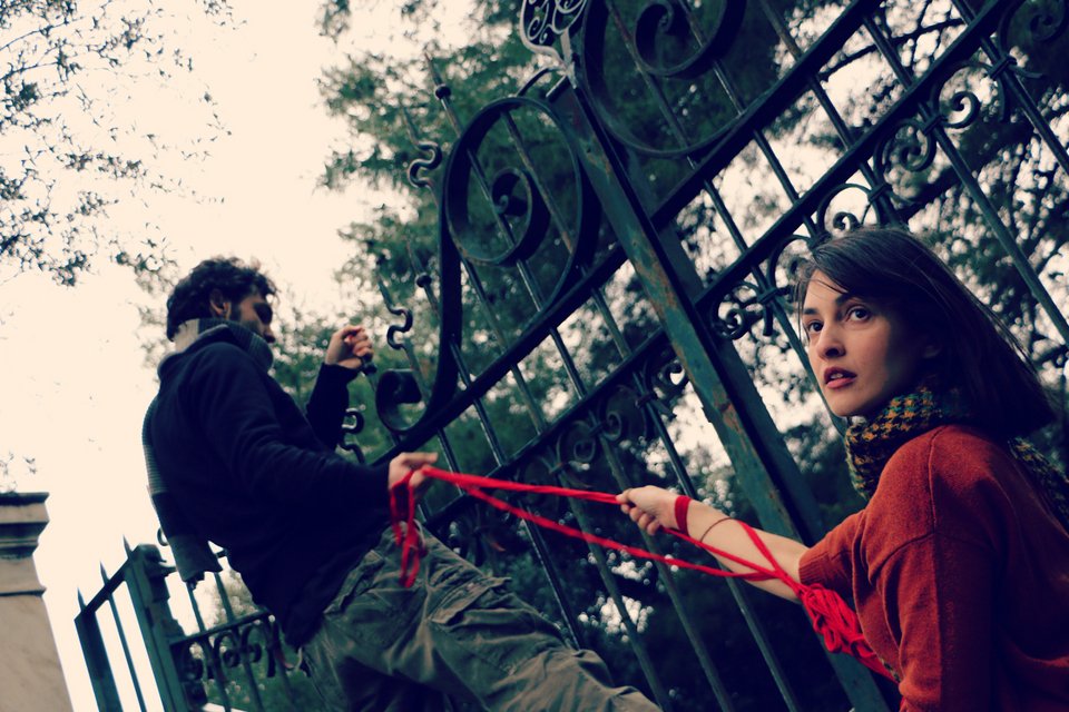 Ως την άκρη της κλωστής - Μια μουσική παράσταση για τον έρωτα και τη ζωγραφική στο Αθηναΐς [εικόνες] | iefimerida.gr 1