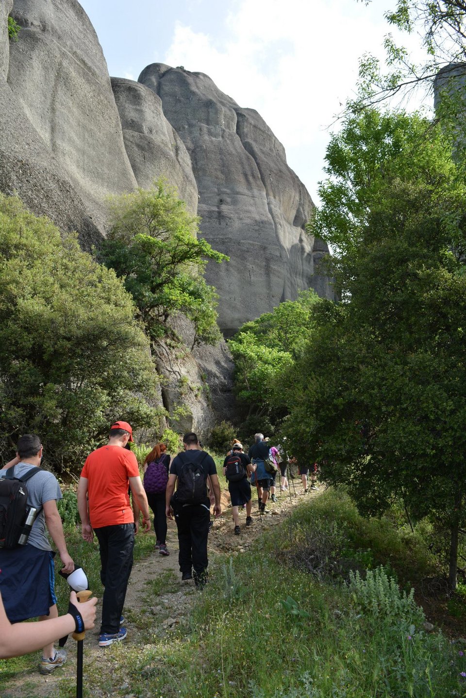 Κυριακάτικες αποδράσεις στην πόλη: Πεζοπορία σε Πάρνηθα, Υμηττό, Πεντέλη [εικόνες]  | iefimerida.gr 1