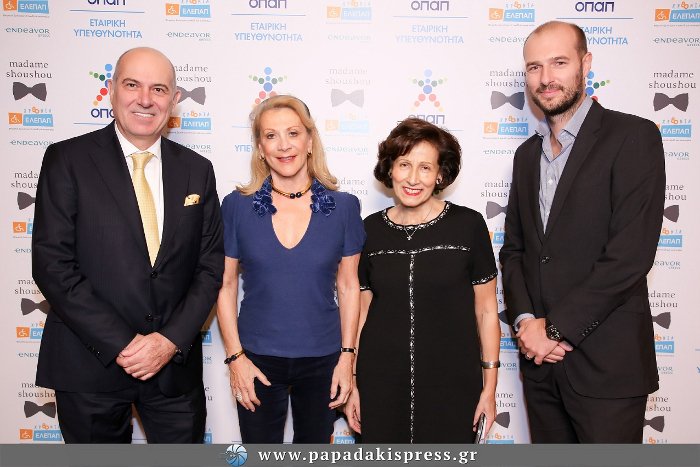 Η vintage πασαρέλα της Madame Shoushou στον Ιππόδρομο, με τη στήριξη του ΟΠΑΠ [εικόνες] | iefimerida.gr 1