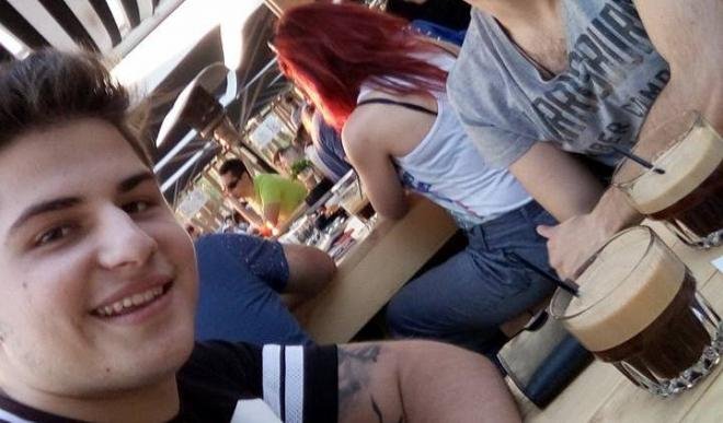 Θρήνος στην Πάτρα για τον χαμό του 21χρονου φοιτητή – Βρέθηκε νεκρός μετά από φωτιά σε διαμέρισμα [εικόνες] | iefimerida.gr 0