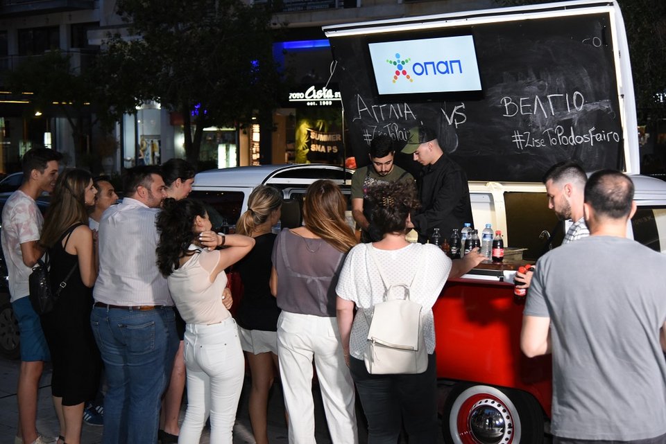 Τα πρακτορεία ΟΠΑΠ σε όλη την Ελλάδα σε ρυθμούς Μουντιάλ 2018 [εικόνες & βίντεο] | iefimerida.gr 0