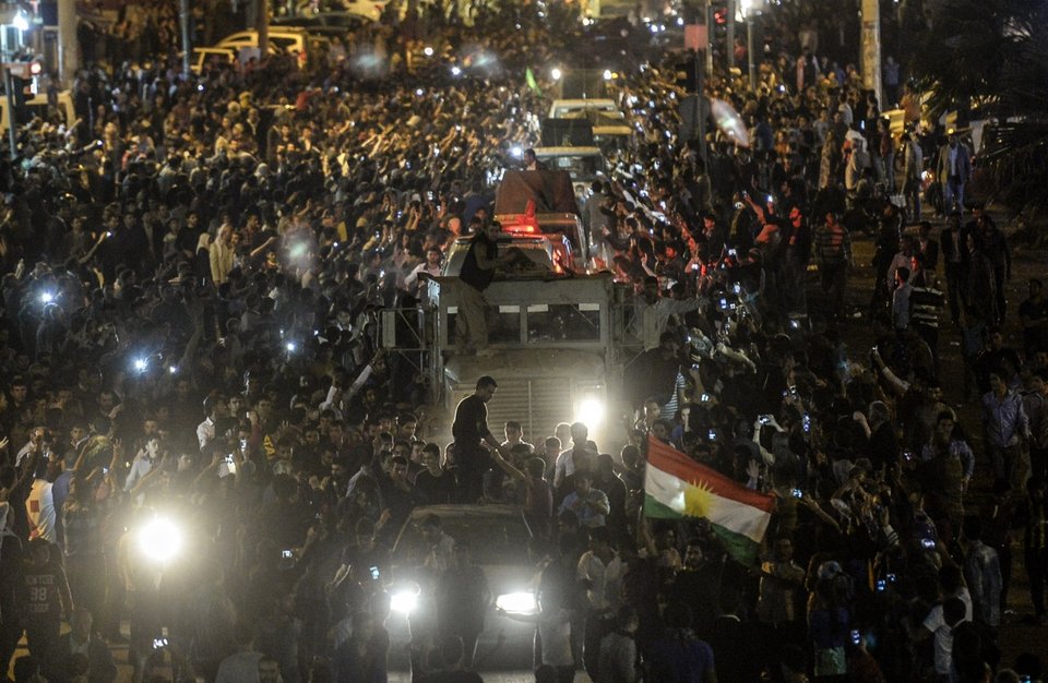 Guardian: Ο φωτορεπόρτερ της χρονιάς -Σκληρές εικόνες που έμειναν στην ιστορία [εικόνες] | iefimerida.gr 1