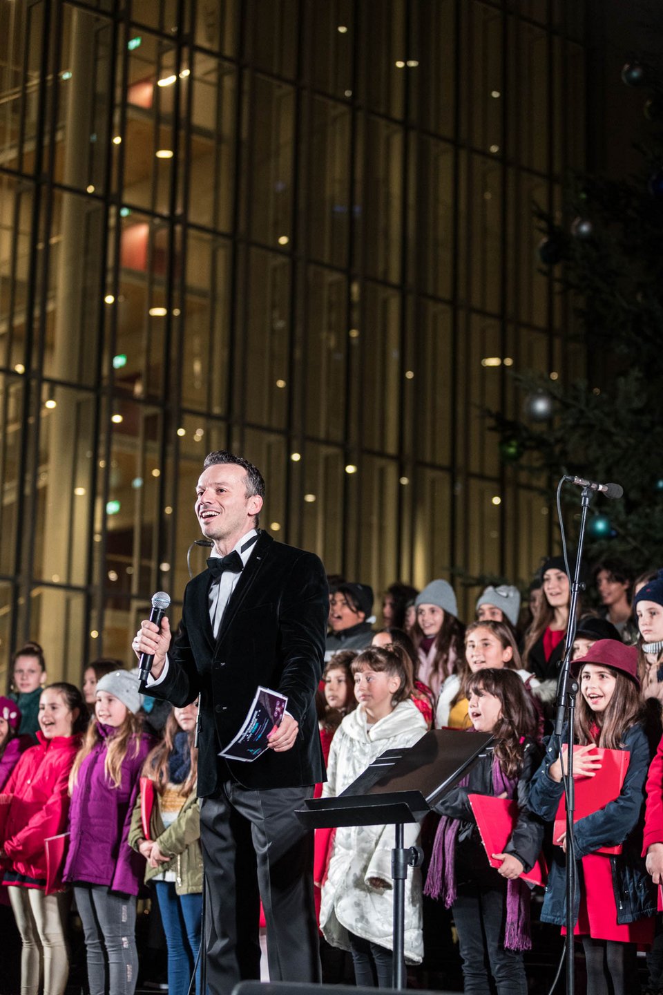 Ο Γιώργος Νανούρης στην πρεμιέρα των Χριστουγεννιάτικων εκδηλώσεων 