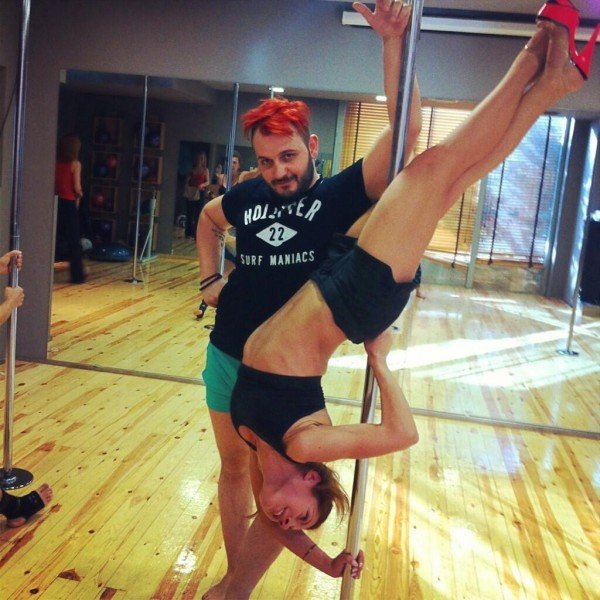 Την τύχη της στο pole dancing δοκιμάζει η Μαριάντα Πιερίδη [εικόνα]  | iefimerida.gr 0