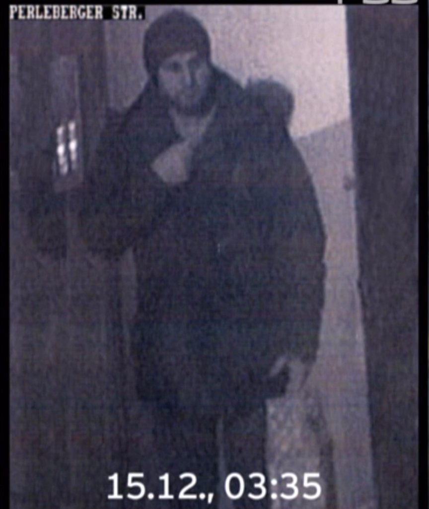 Ο Τυνήσιος τρομοκράτης του Βερολίνου σε τζαμί, ώρες μετά το μακελειό [εικόνες] | iefimerida.gr 3