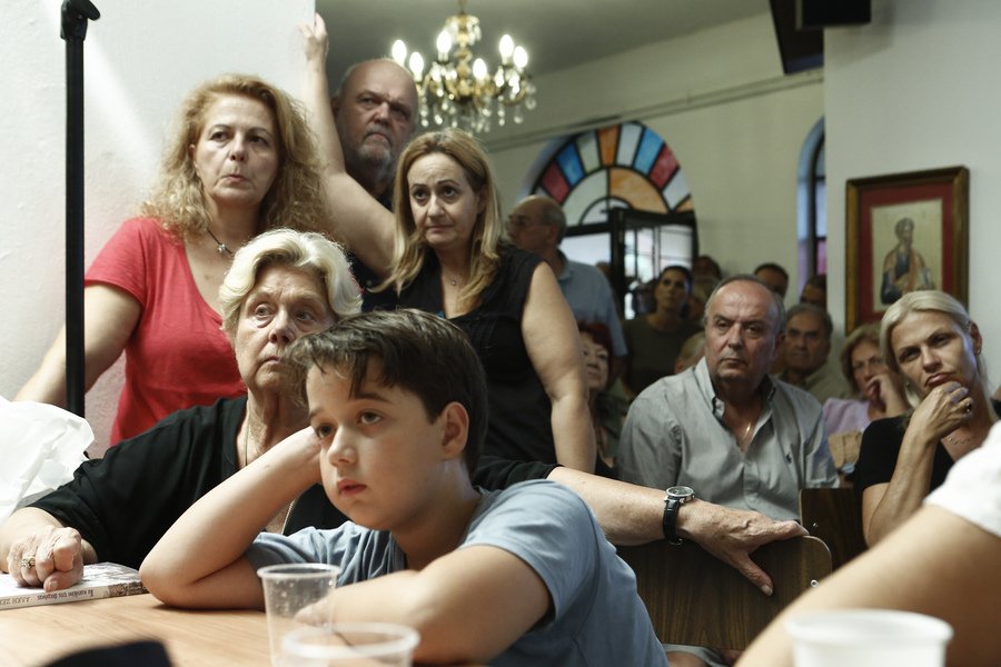 Ενταση στον Βουτζά με τον Σπίρτζη -«Εχασα τη γυναίκα μου, θέλω απαντήσεις» [βίντεο] | iefimerida.gr 4