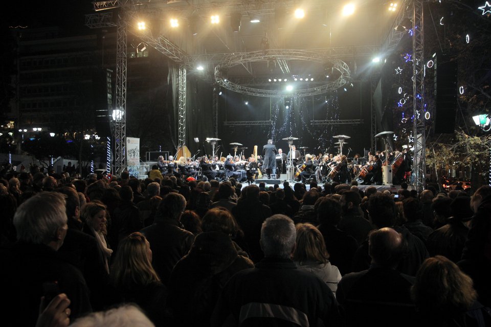 Πλημμύρισε με κόσμο το κέντρο στη «Λευκή νύχτα» της Αθήνας [εικόνες] | iefimerida.gr 4