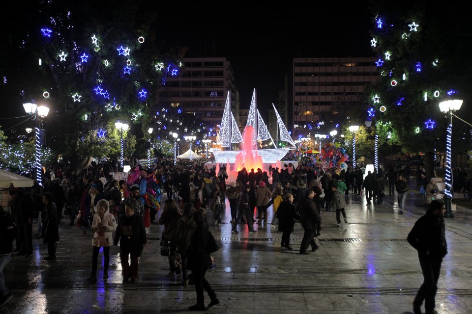 Πλημμύρισε με κόσμο το κέντρο στη «Λευκή νύχτα» της Αθήνας [εικόνες] | iefimerida.gr 6