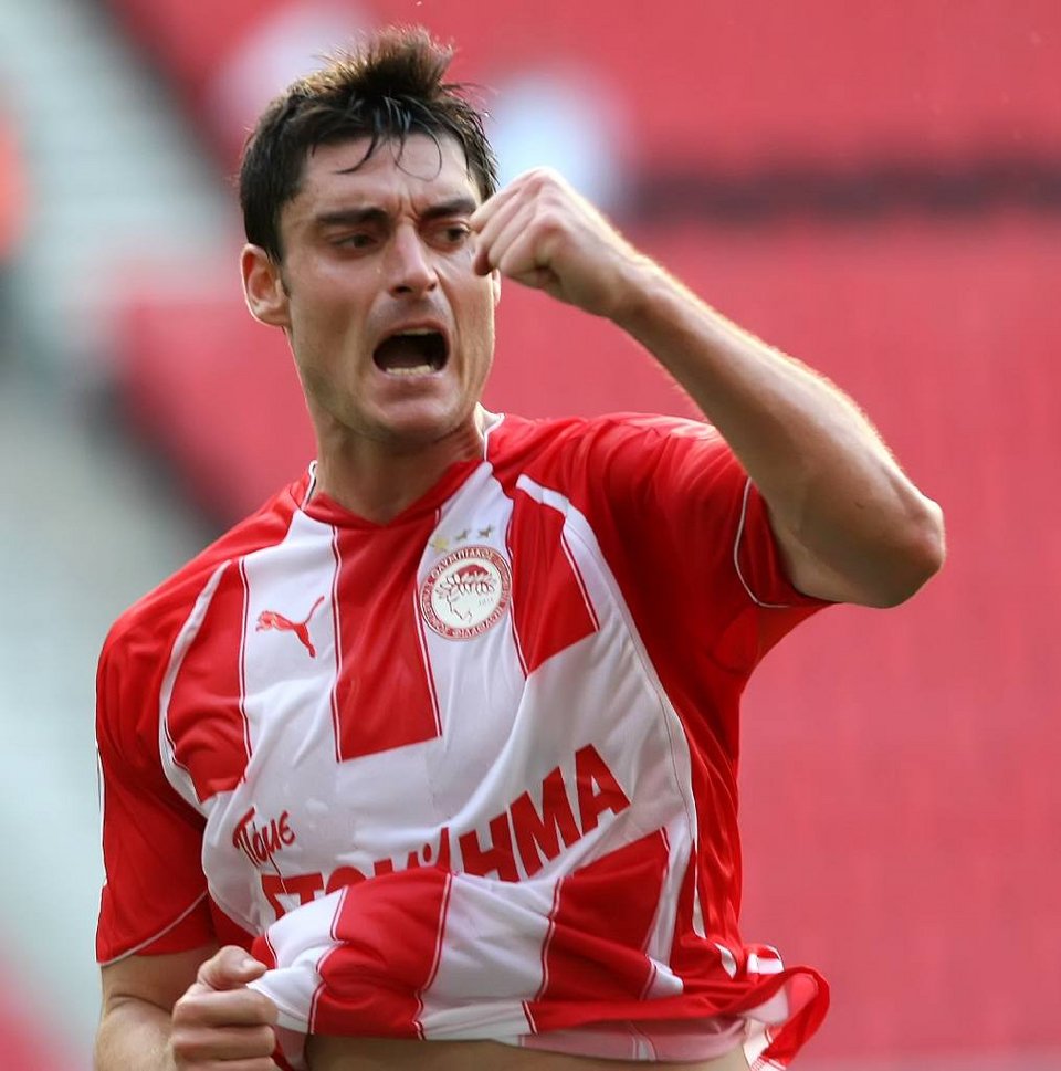 Στον Ολυμπιακό έπαιρνε 2 εκατ.ευρώ και τώρα 2.000 ευρώ τον μήνα [εικόνες] | iefimerida.gr 1