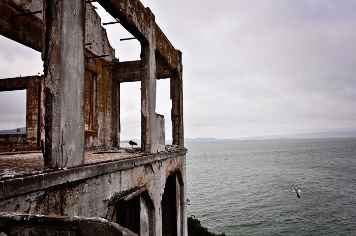 Απόδραση στο Αλκατράζ – Πώς είναι σήμερα οι πιο διαβόητες φυλακές των ΗΠΑ [εικόνες] | iefimerida.gr 1