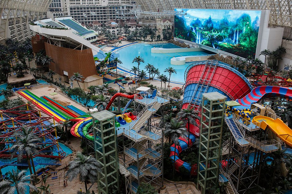 Το μεγαλύτερο κτίριο του κόσμου άνοιξε τις πύλες του στην Κίνα -Χωράει τρεις φορές το πεντάγωνο [εικόνες] | iefimerida.gr 7