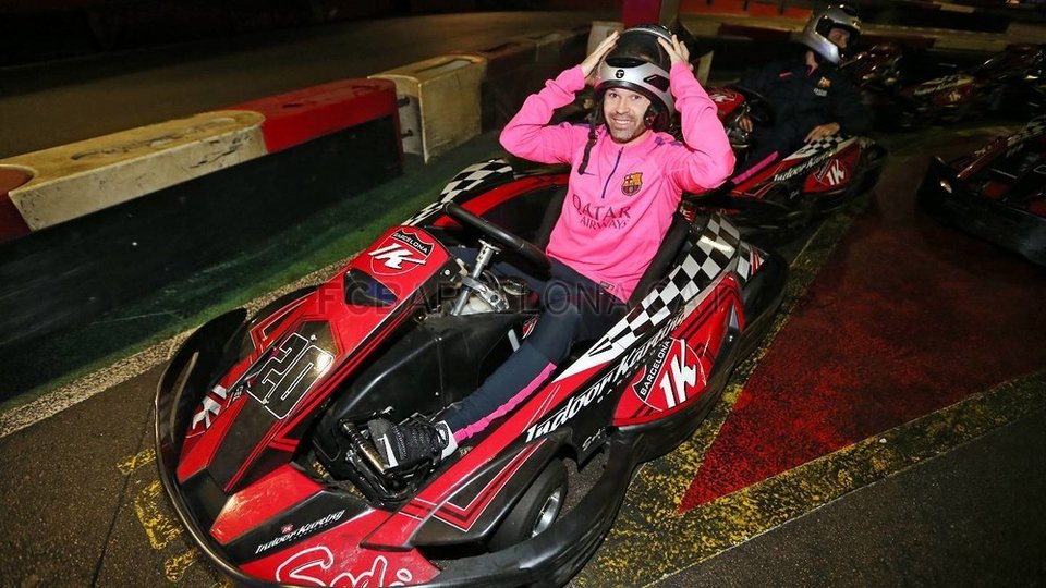 Ο Μέσι και η παρέα του στην Μπαρτσελόνα κάνουν καρτ [εικόνες] | iefimerida.gr 11