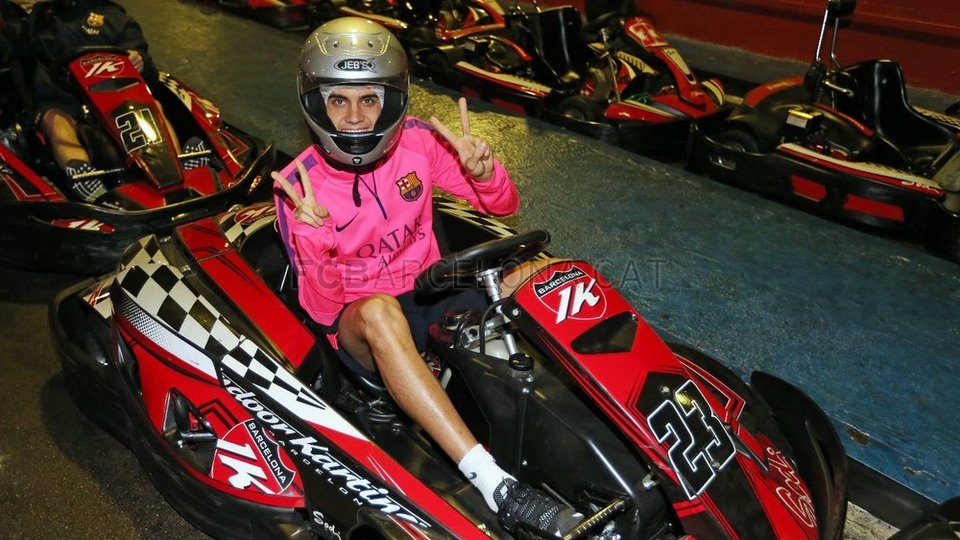 Ο Μέσι και η παρέα του στην Μπαρτσελόνα κάνουν καρτ [εικόνες] | iefimerida.gr 2