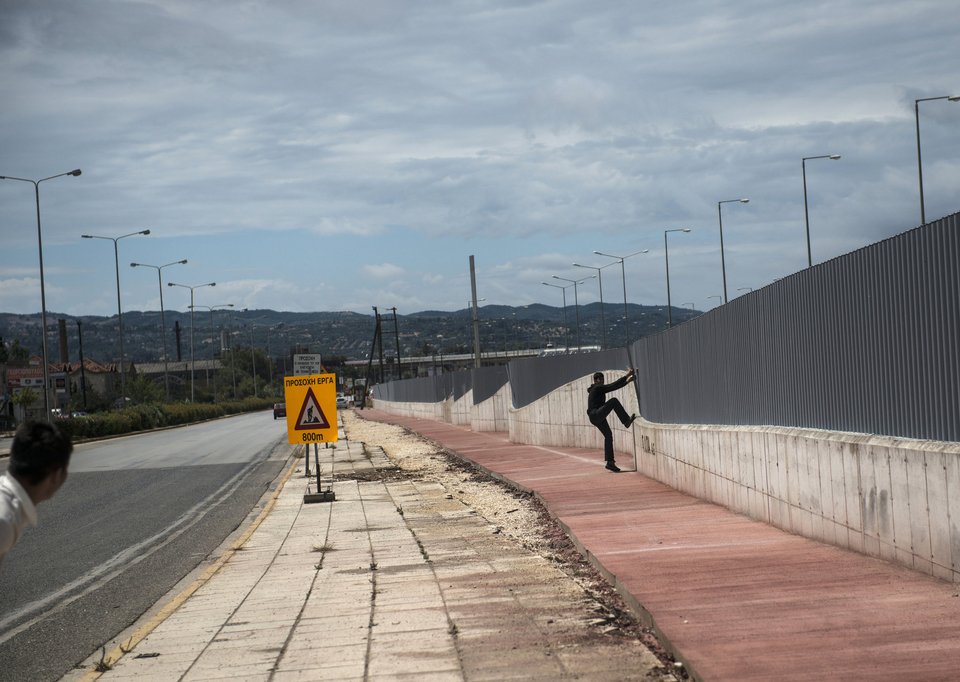 Ρεπορτάζ-γροθιά των New York Times για τους μετανάστες στην Πάτρα: Τους έταξαν παράδεισο, αλλά τους έστειλαν στην κόλαση [εικόνες] | iefimerida.gr 6