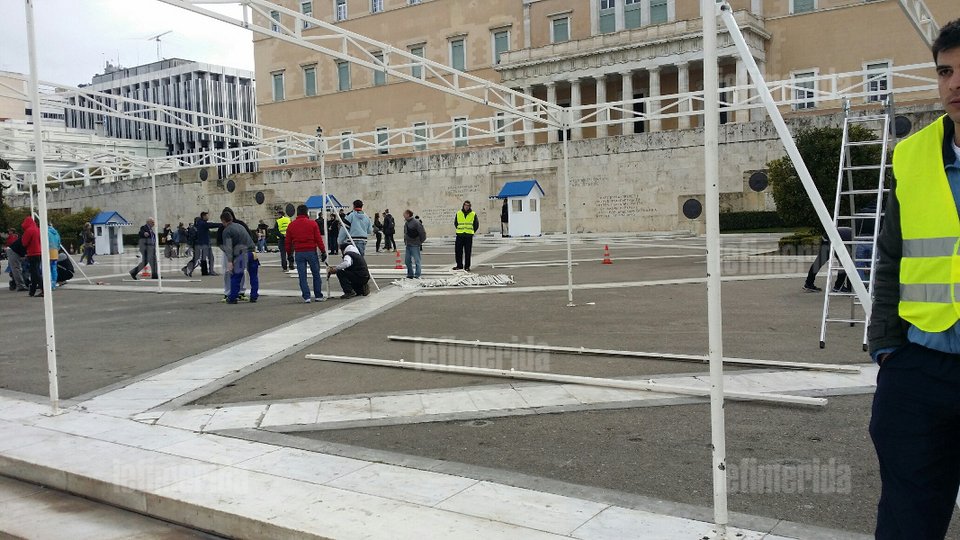 Αποκλειστικό: Πως θα κάτσουν ο Πρόεδρος της Δημοκρατίας και οι άλλοι επώνυμοι στην παρέλαση της 25ης Μαρτίου [εικόνες] | iefimerida.gr 2