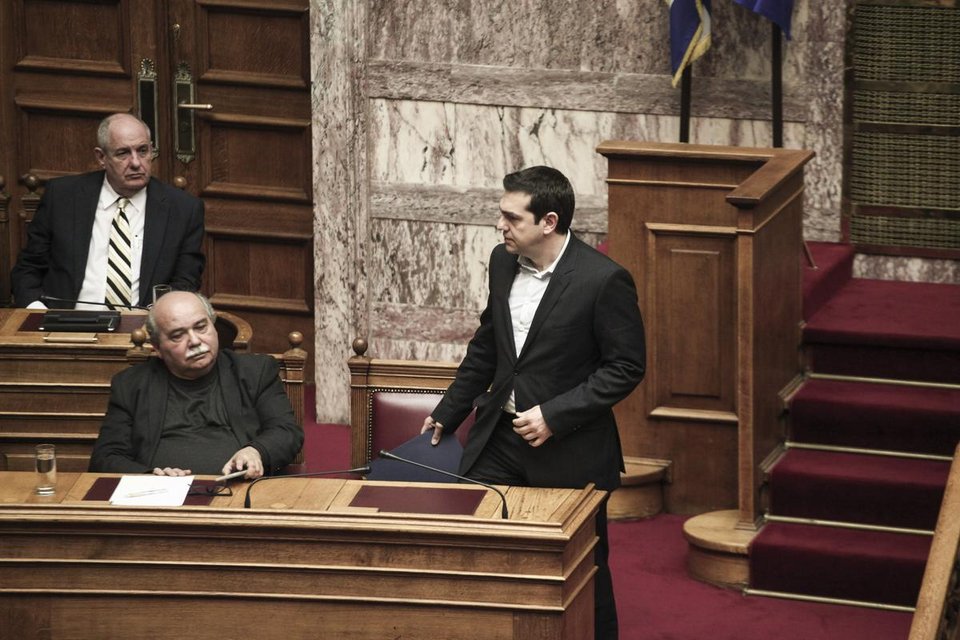 Στα άκρα η σύγκρουση Τσίπρα και πολιτικών αρχηγών για τα Μνημόνια | iefimerida.gr 3