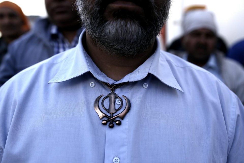 Οι Σιχ της Αθήνας γιόρτασαν τη δική τους Πρωτοχρονιά - Σκηνές bollywood στον Ταύρο [εικόνες] | iefimerida.gr 19