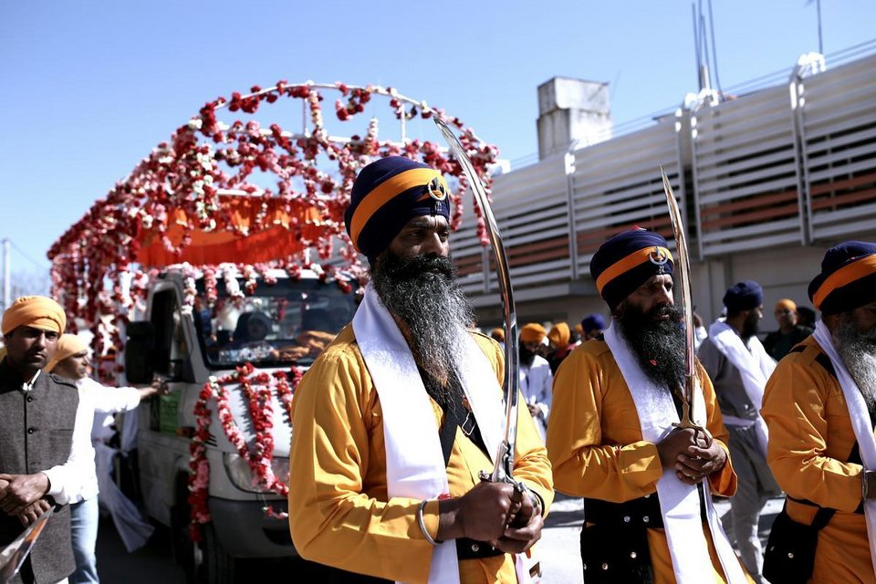 Οι Σιχ της Αθήνας γιόρτασαν τη δική τους Πρωτοχρονιά - Σκηνές bollywood στον Ταύρο [εικόνες] | iefimerida.gr 18