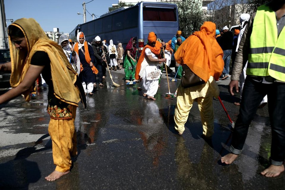 Οι Σιχ της Αθήνας γιόρτασαν τη δική τους Πρωτοχρονιά - Σκηνές bollywood στον Ταύρο [εικόνες] | iefimerida.gr 0