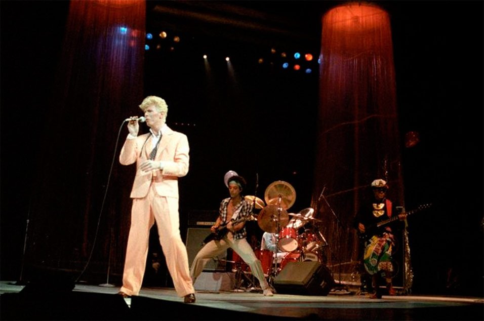 Ντέιβιντ Μπόουι στο σφυρί -Αυτές τις μέρες, φωτογραφίες του σε ηλεκτρονική δημοπρασία [εικόνες] | iefimerida.gr 12