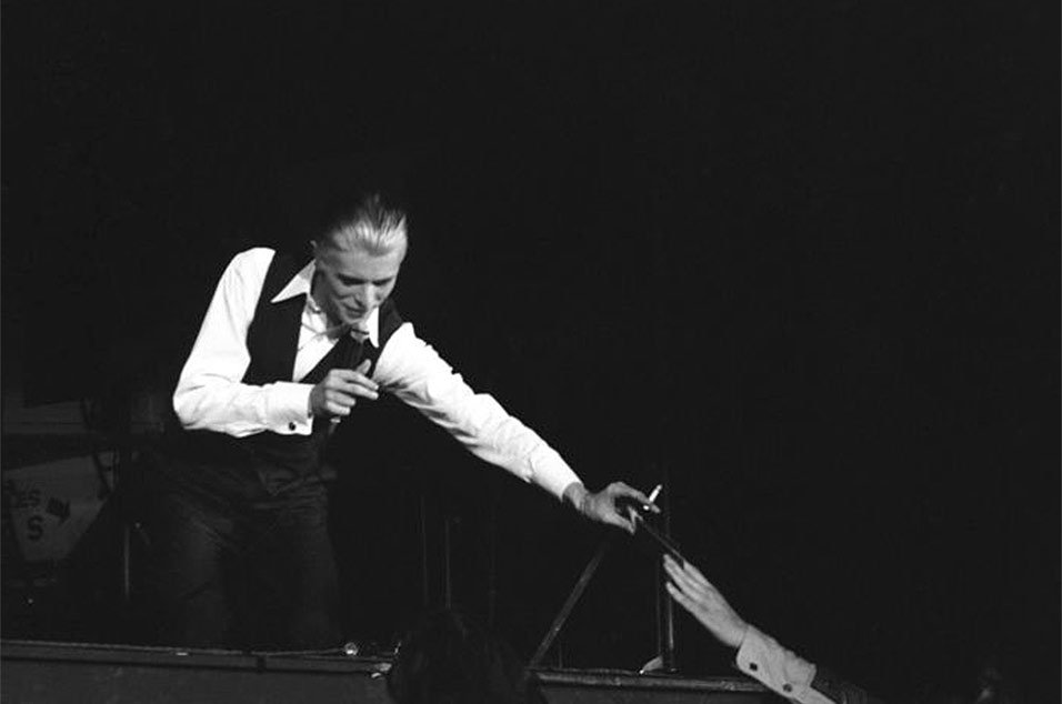 Ντέιβιντ Μπόουι στο σφυρί -Αυτές τις μέρες, φωτογραφίες του σε ηλεκτρονική δημοπρασία [εικόνες] | iefimerida.gr 5