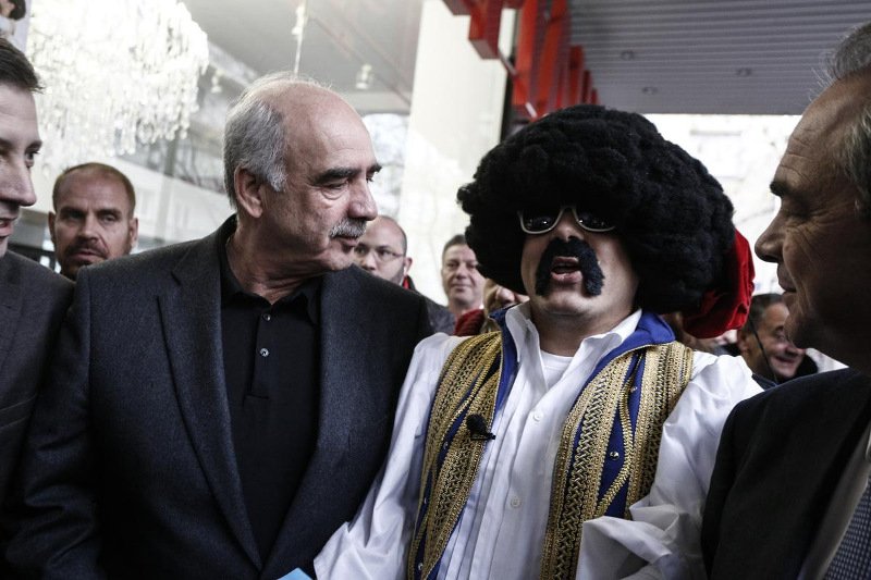 Η εκλογή προέδρου στη ΝΔ μέσα από εικόνες -Σε όλη την Ελλάδα | iefimerida.gr 12