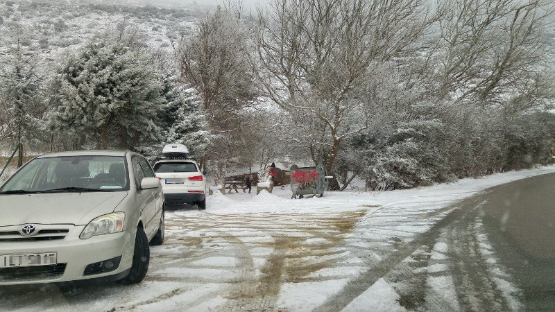 Στα λευκά η Αττική -Χιόνι στα Βόρεια Προάστια [εικόνες] | iefimerida.gr 3