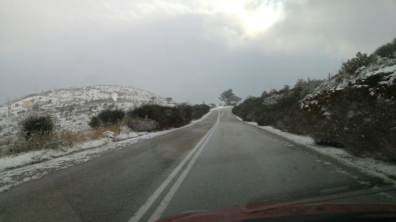 Στα λευκά η Αττική -Χιόνι στα Βόρεια Προάστια [εικόνες] | iefimerida.gr 5