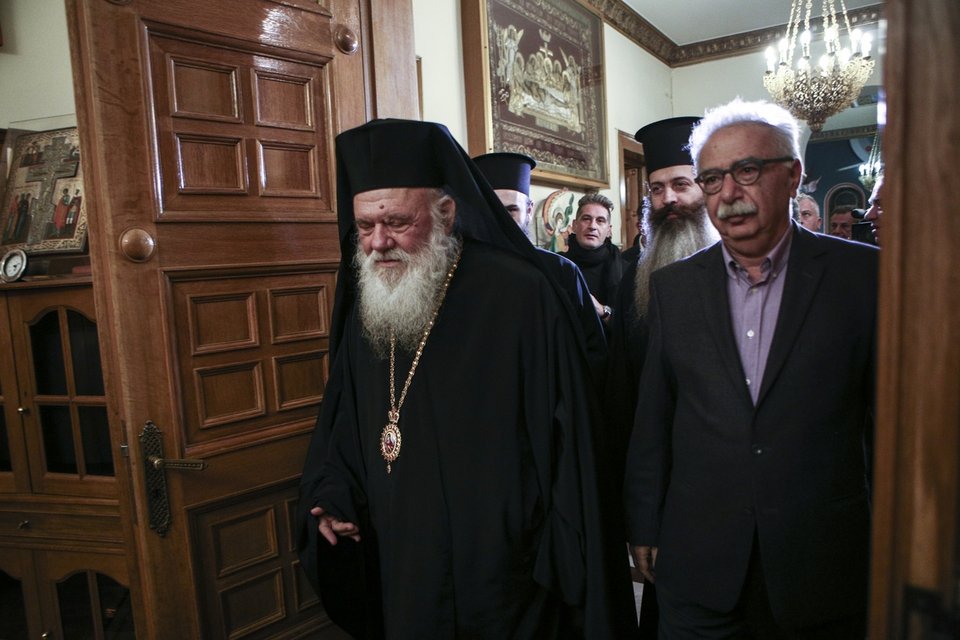 Εφυγε ο Φίλης, επέστρεψαν τα χαμόγελα: Η πρώτη συνάντηση Ιερώνυμου-Γαβρόγλου [εικόνες] | iefimerida.gr 7