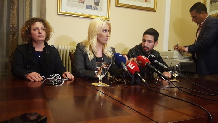 Ξέσπασε η μητέρα της Δώρας -«Εβγαλαν τον φονιά και σκότωσαν το παιδί μου» [εικόνες & βίντεο] | iefimerida.gr 1