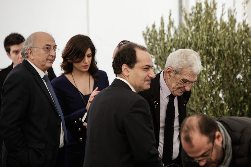 Ο Τσίπρας με φτυάρι, η Νοτοπούλου στα μπλε -Οσα έγιναν στην τελετή θεμελίωσης του Μουσείου Ολοκαυτώματος [εικόνες] | iefimerida.gr 6