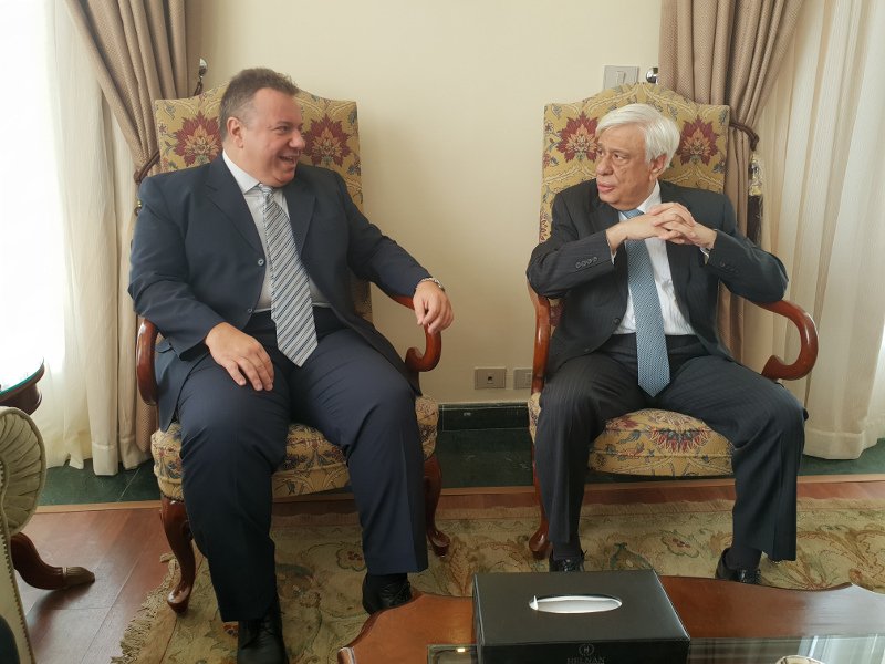 Συνάντηση Παυλόπουλου με Αιγυπτιώτες στο Κάιρο [εικόνες] | iefimerida.gr 0