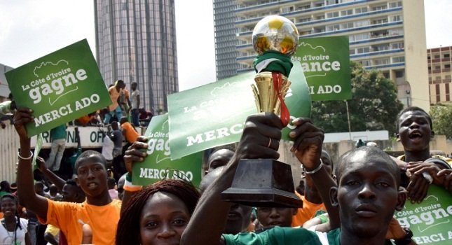 Απίστευτη υποδοχή στην Ακτή Ελεφαντοστού: 1 εκατομμύριο κόσμος στους δρόμους για την κούπα στο Κόπα Αφρικα [εικόνες&βίντεο] | iefimerida.gr 2