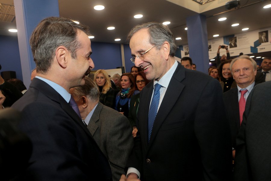 Ο Κυριάκος Μητσοτάκης με τον Αντώνη Σαμαρά -Φωτογραφία: ΑΠΕ-ΜΠΕ/Παντελής Σαίτας