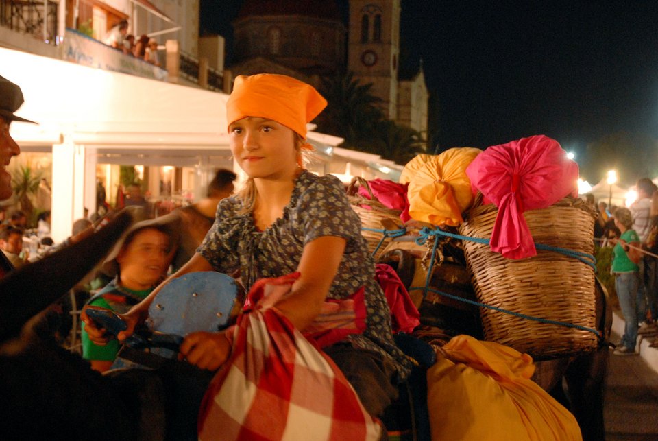 Γιορτή φιστικιού στην Αίγινα - Τέχνη, πολιτισμός και γεύσεις σε ένα νησί [εικόνες] | iefimerida.gr 5