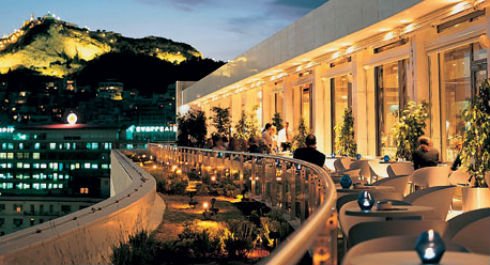 Το μπαρ στην ταράτσα της Αθήνας που βρίσκεται στα 10 καλύτερα του κόσμου -Η Ακρόπολη στο πιάτο, θέα ως τον Πειραιά [εικόνες] | iefimerida.gr 10