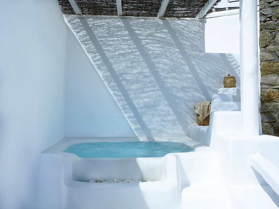 4 νέα ελληνικά ξενοδοχεία στη λίστα του TripAdvisor με τα καλύτερα στον κόσμο -Ανάμεσά τους ένα hip καταφύγιο στη Μύκονο [εικόνες] | iefimerida.gr 16