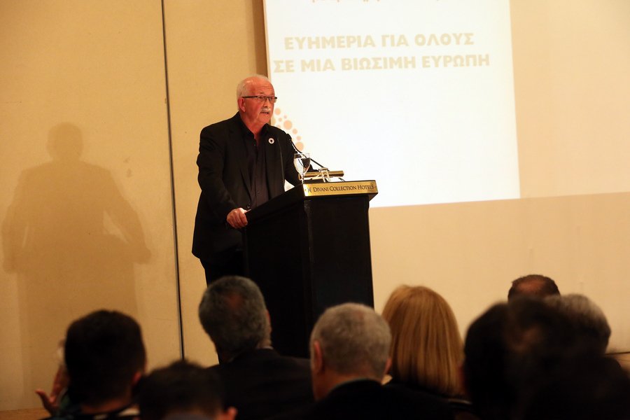 Ο Ουντο Μπούλμαν στο βήμα της εκδήλωσης -Φωτογραφία: ΑΠΕ-ΜΠΕ/ΟΡΕΣΤΗΣ ΠΑΝΑΓΙΩΤΟΥ