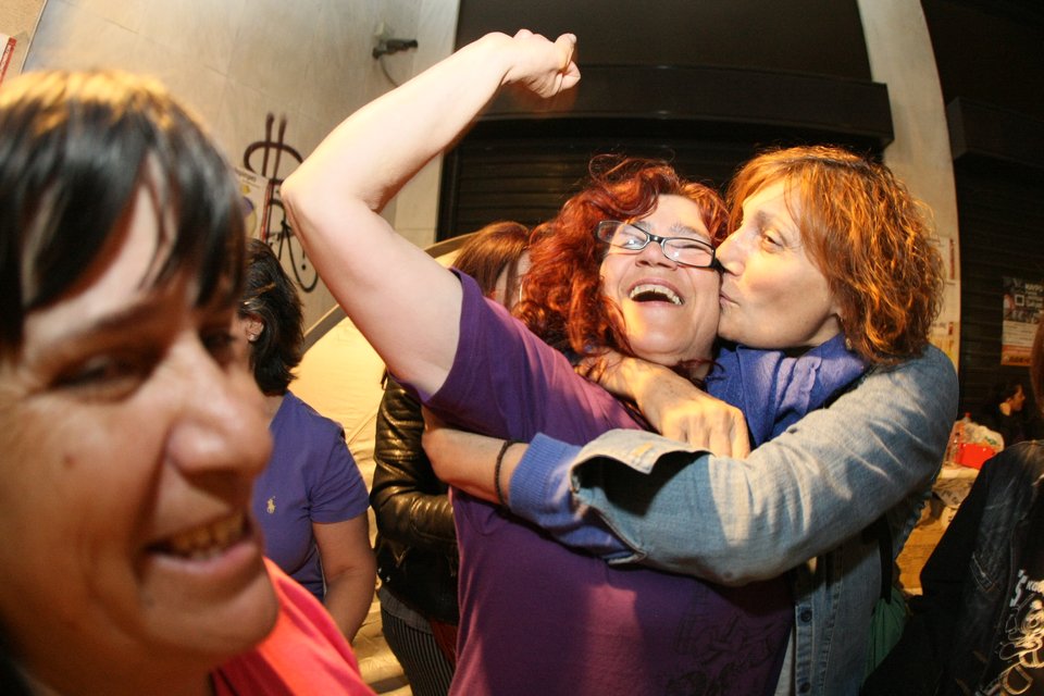 Προσωρινή δικαίωση για τις καθαρίστριες του υπουργείου Οικονομικών που είχαν τεθεί σε διαθεσιμότητα [εικόνες] | iefimerida.gr 1