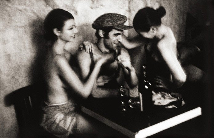 Οταν ένας οίκος άνοχης γίνεται έργο τέχνης -Αισθησιακό γυμνό από έναν μετρ του είδους [εικόνες] | iefimerida.gr 0