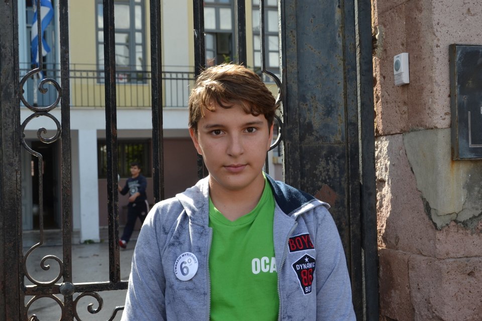 13χρονος Αφγανός δηλώνει περήφανος που θα παρελάσει αύριο στη Μυτιλήνη [εικόνες]  | iefimerida.gr 0