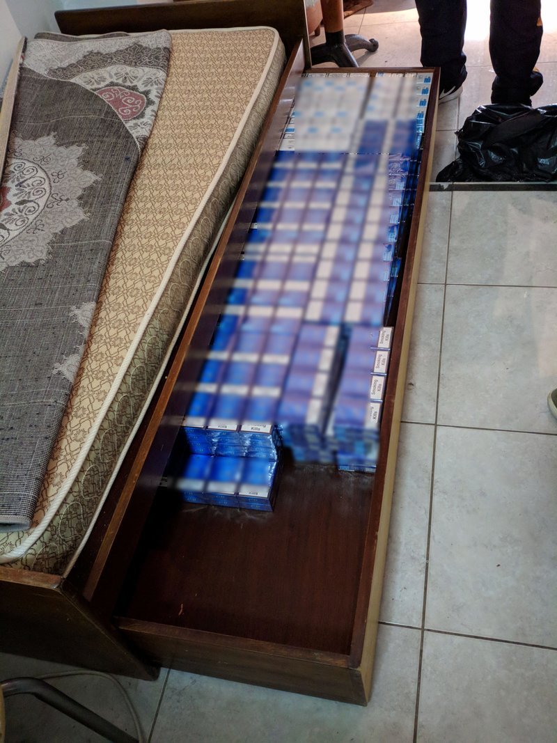 Θεσσαλονίκη: Συνελήφθη ζευγάρι που διακινούσε λαθραία καπνό [εικόνες] | iefimerida.gr 1