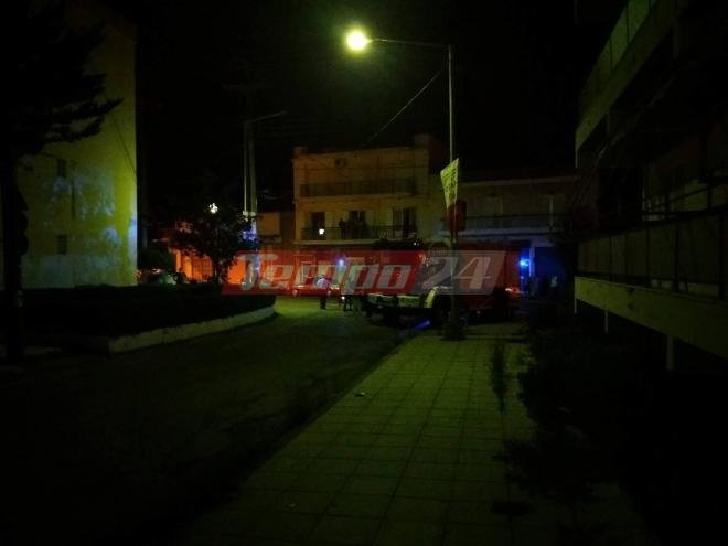 Πανικός στην Πάτρα: 2 αδέρφια ανέβηκαν στα κάγκελα του μπαλκονιού τους και απειλούσαν να αυτοκτονήσουν [εικόνες & βίντεο] | iefimerida.gr 0