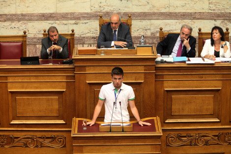 Η Βουλή των Εφήβων ψήφισε για πρώτη φορά στην ιστορία της νομοσχέδιο -Απαιτεί από την κυβέρνηση να το εφαρμόσει [εικόνες] | iefimerida.gr 4