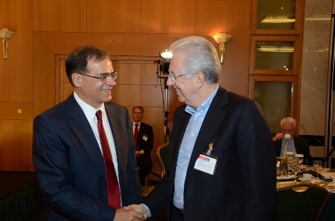 Χαρδούβελης: Ας αφήσουμε τα λόγια για εκλογές και την κρίση να μας ενώσει [εικόνες] | iefimerida.gr 2